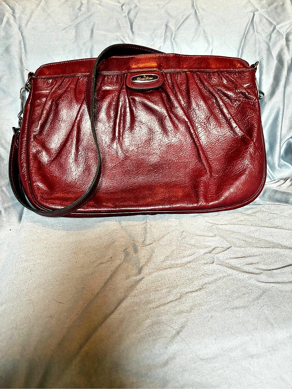 Etienne Aigner Shoulder Bag in Red